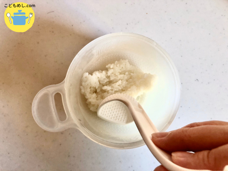 ダイソーのおかゆカップを使った7倍粥の作り方 離乳食中期 こどもめし Com